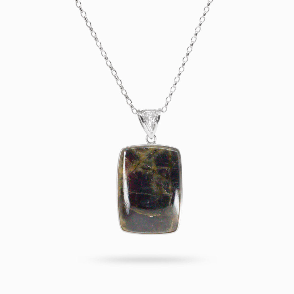 CABOCHON LABRADORITE NECKLACE
