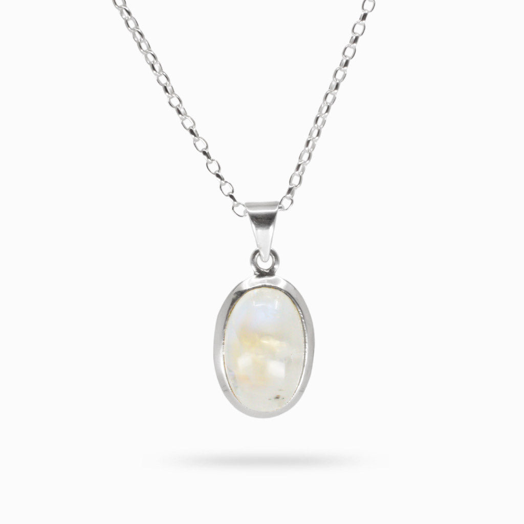 CABOCHON RAINBOW MOONSTONE NECKLACE IN STERLING SILVER MADE IN EARTH