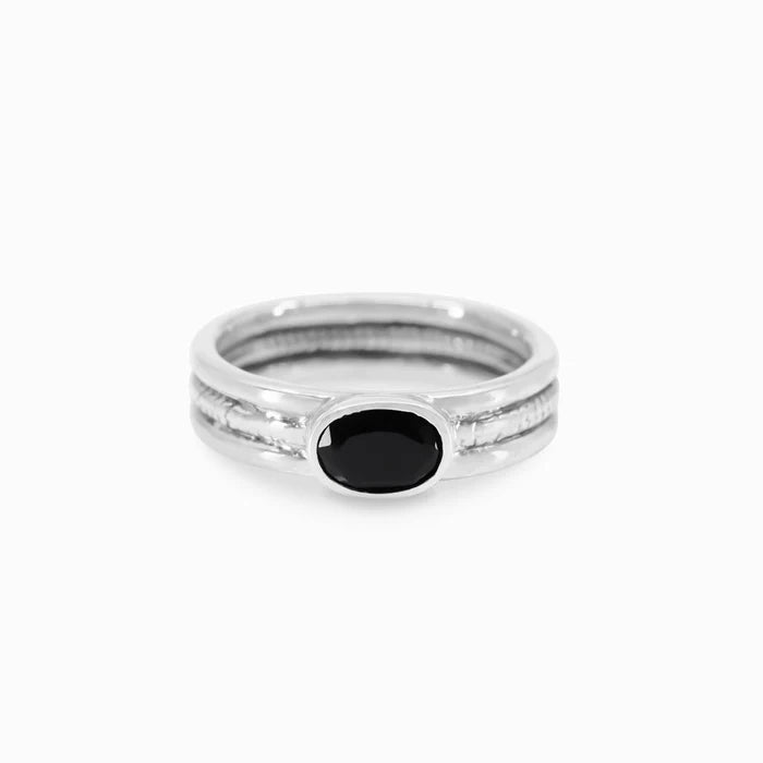 Oval Black Onyx gemstone bezel set in polished sterling silver triple-band ring.