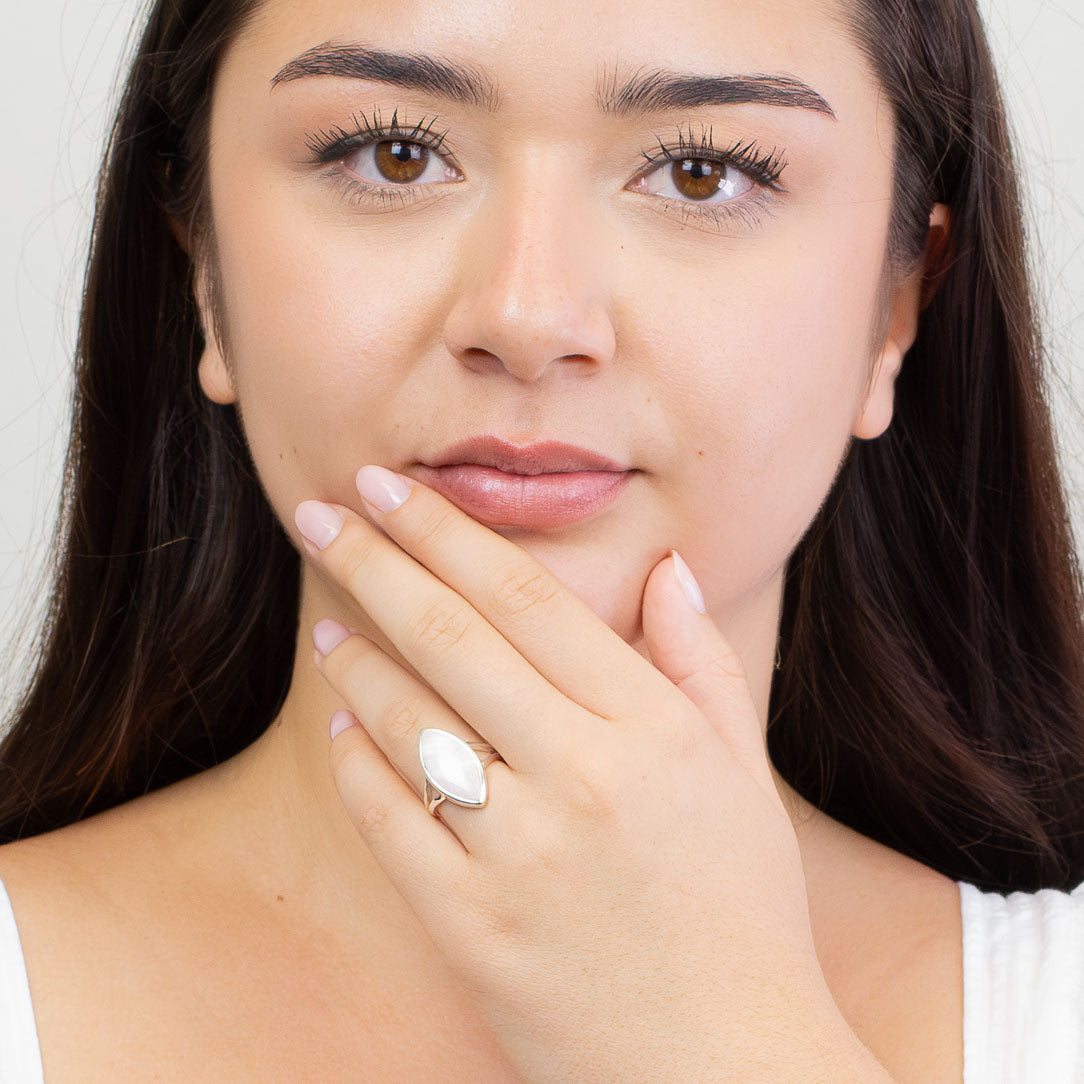 Mangano Calcite Ring