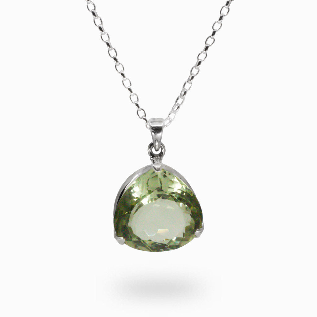 FACETED TRIANGLE SHAPE GREEN QUARTZ NECKLACE IN STERLING SILVER CLAW | MADE IN EARTH