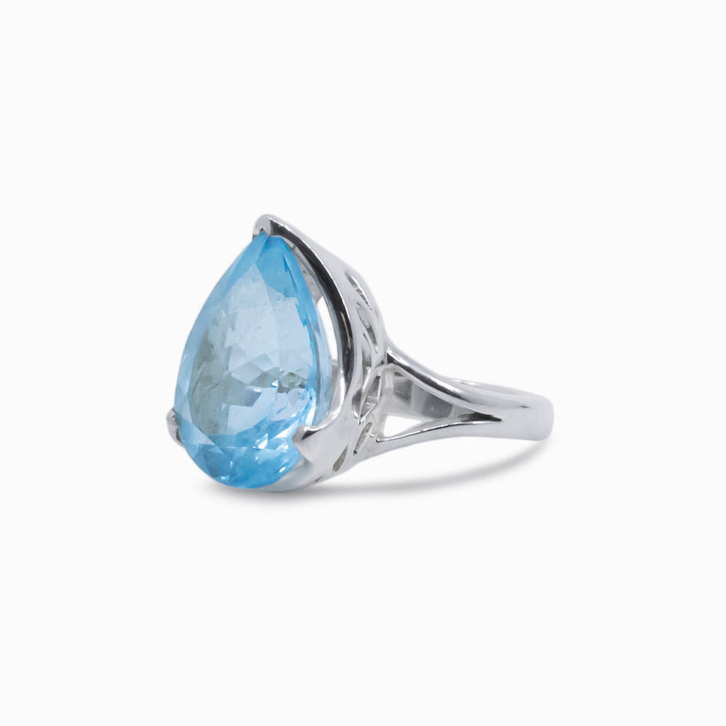 blue topaz ring