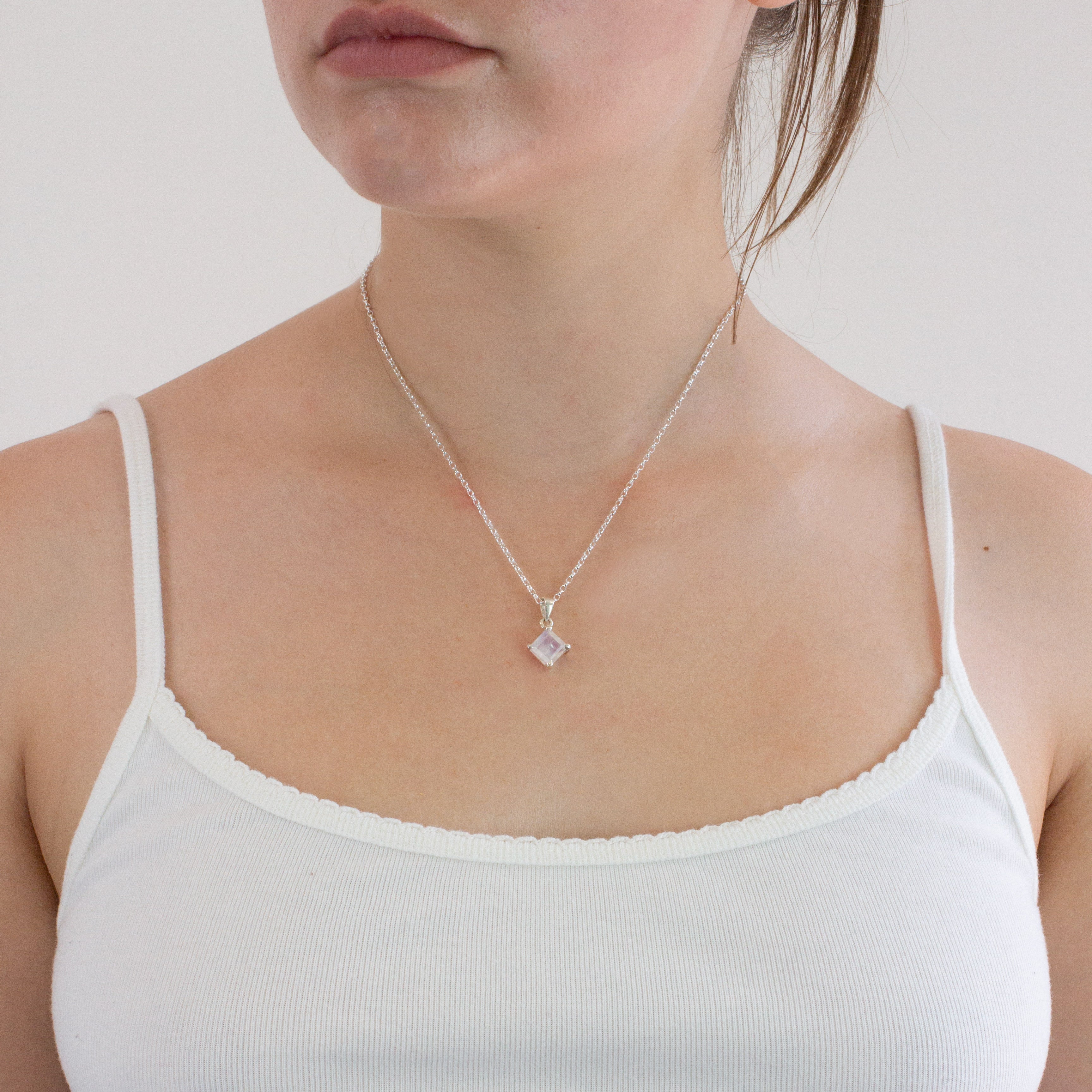 RAINBOW MOONSTONE NECKLACE ON MODEL