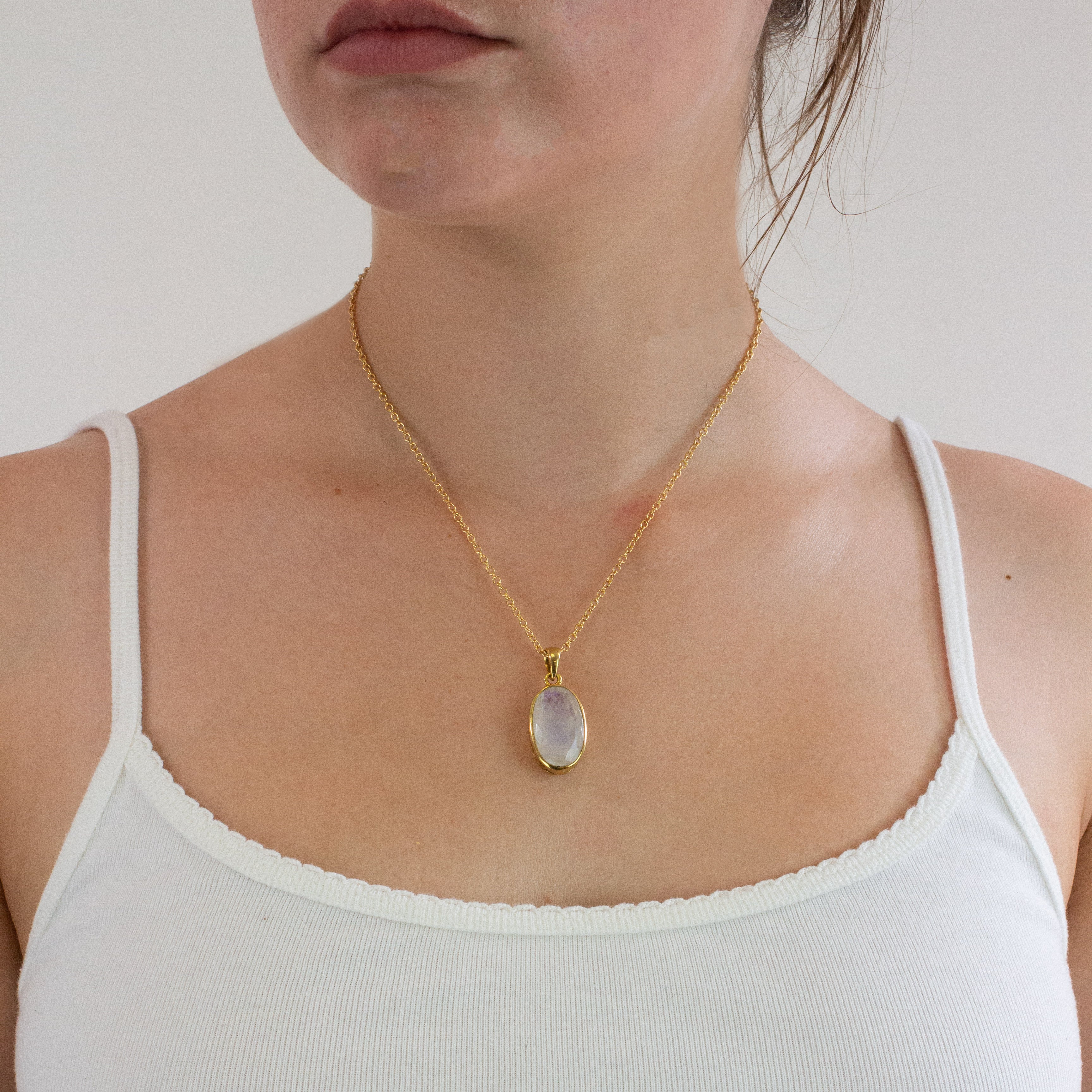 RAINBOW MOONSTONE NECKLACE ON MODEL