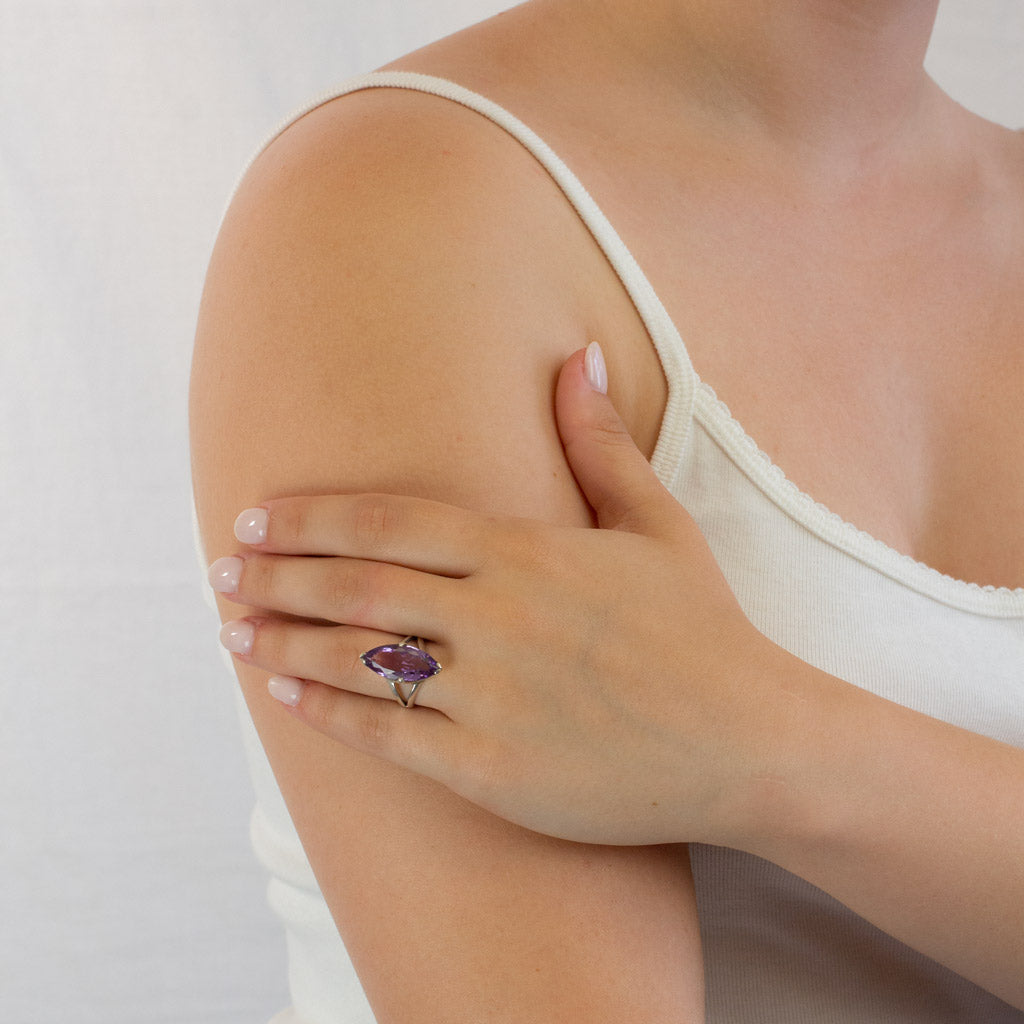 Amethyst ring on model