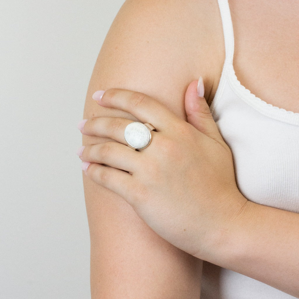 Scolecite ring on model
