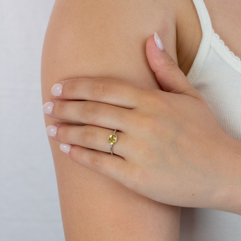 Citrine ring on model