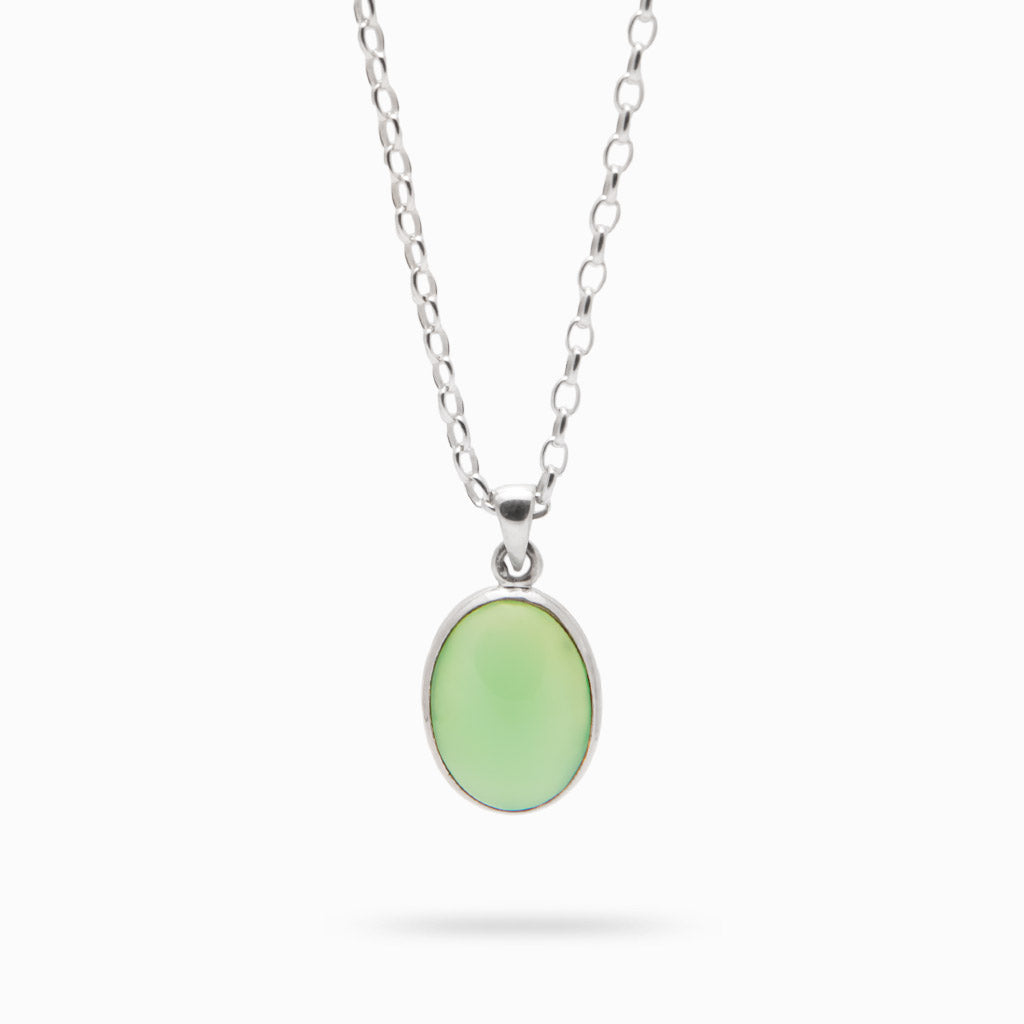 CABOCHON OVAL CHRYSOPRASE NECKLACE IN STERLING SILVER | MADE IN EARTH