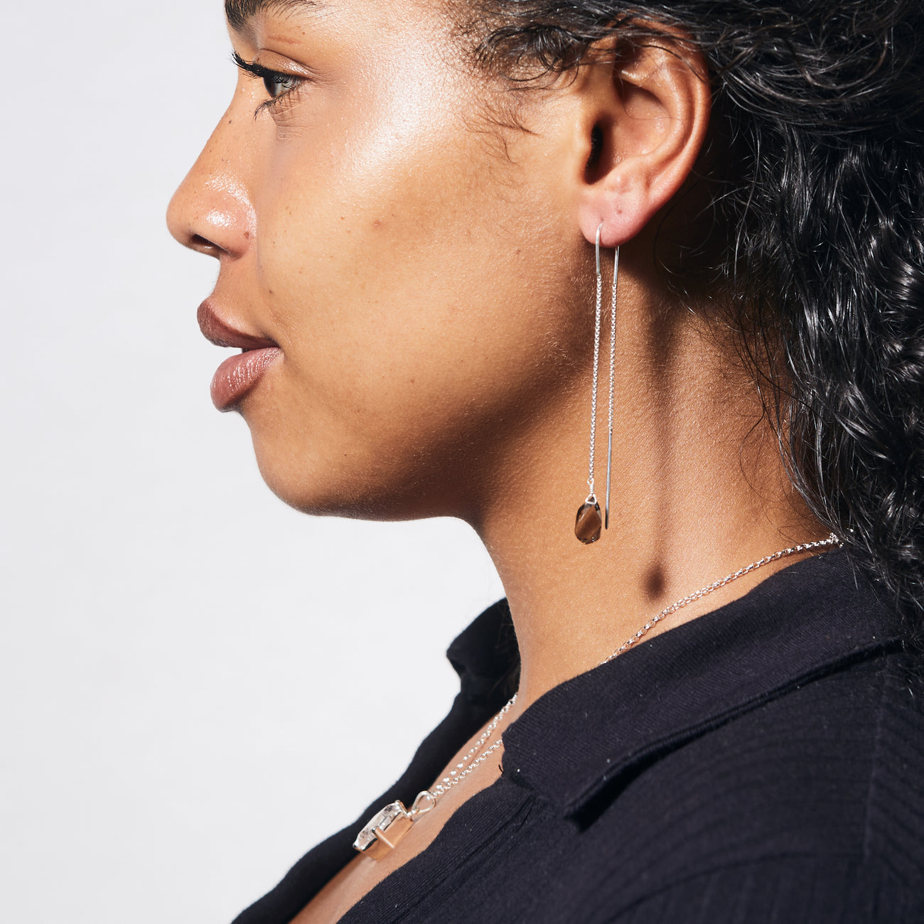 FACETED BRIOLETTE SMOKEY QUARTZ DROP EARRINGS ON MODEL | MADE IN EARTH