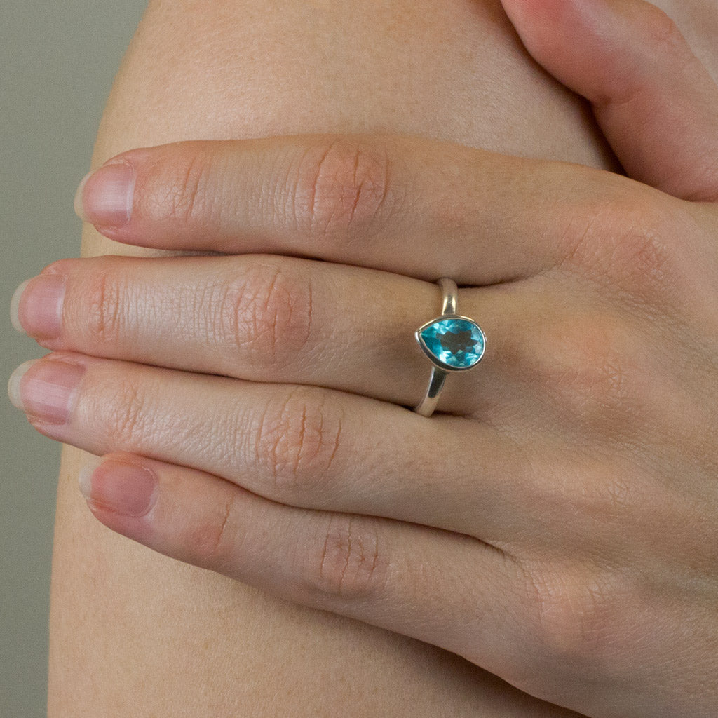 Apatite Ring on model