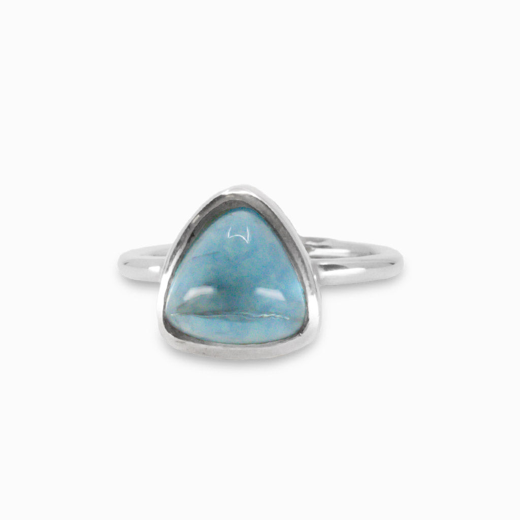 CABOCHON FLUORITE RING