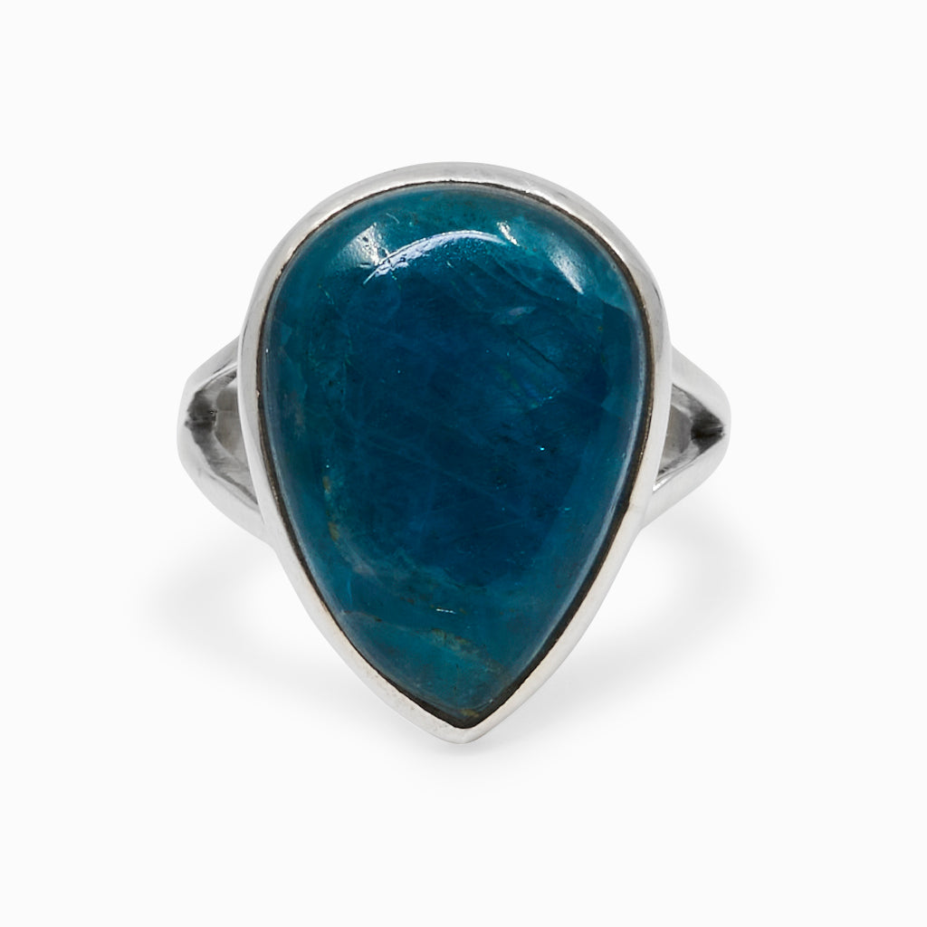 CABOCHON TEAR APATITE RING