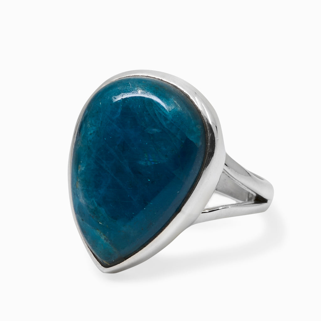 CABOCHON TEAR APATITE RING