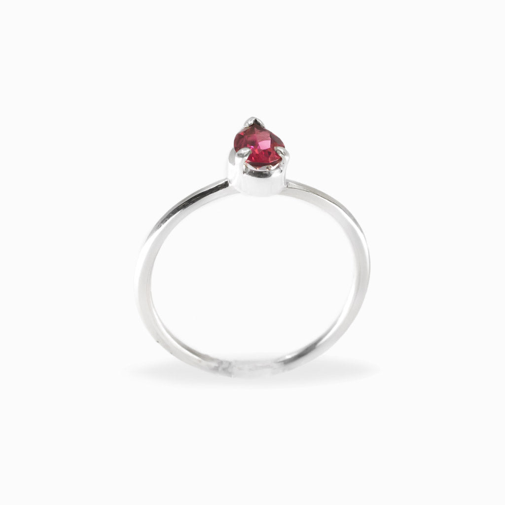 Pear-shaped faceted Pink Tourmaline ring in polished 925 sterling silver with a three-prong setting and slender silver band.