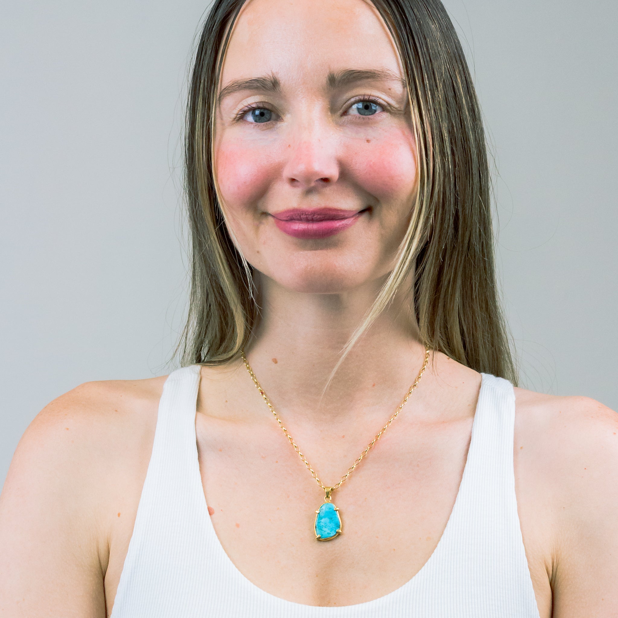 RAW SLEEPING BEAUTY NECKLACE WITH YELLOW GOLD VERMEIL FINISH ON MODEL