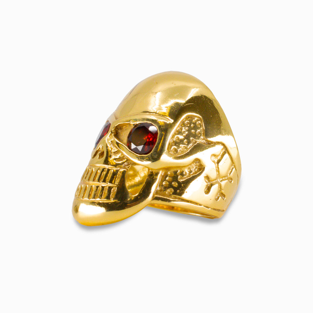 FACETED GARNET SKULL RING IN YELLOW GOLD VERMEIL FINISH