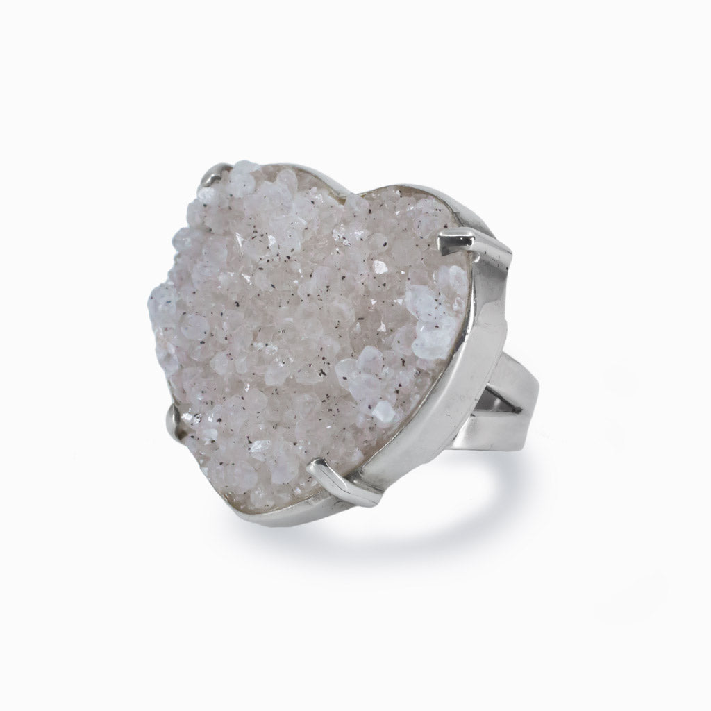Heart-shaped Agate Druzy ring left side view