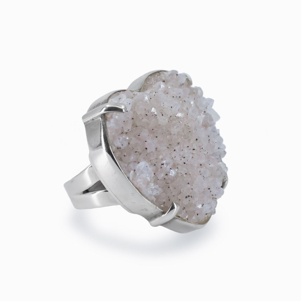 Heart-shaped Agate Druzy ring right side view
