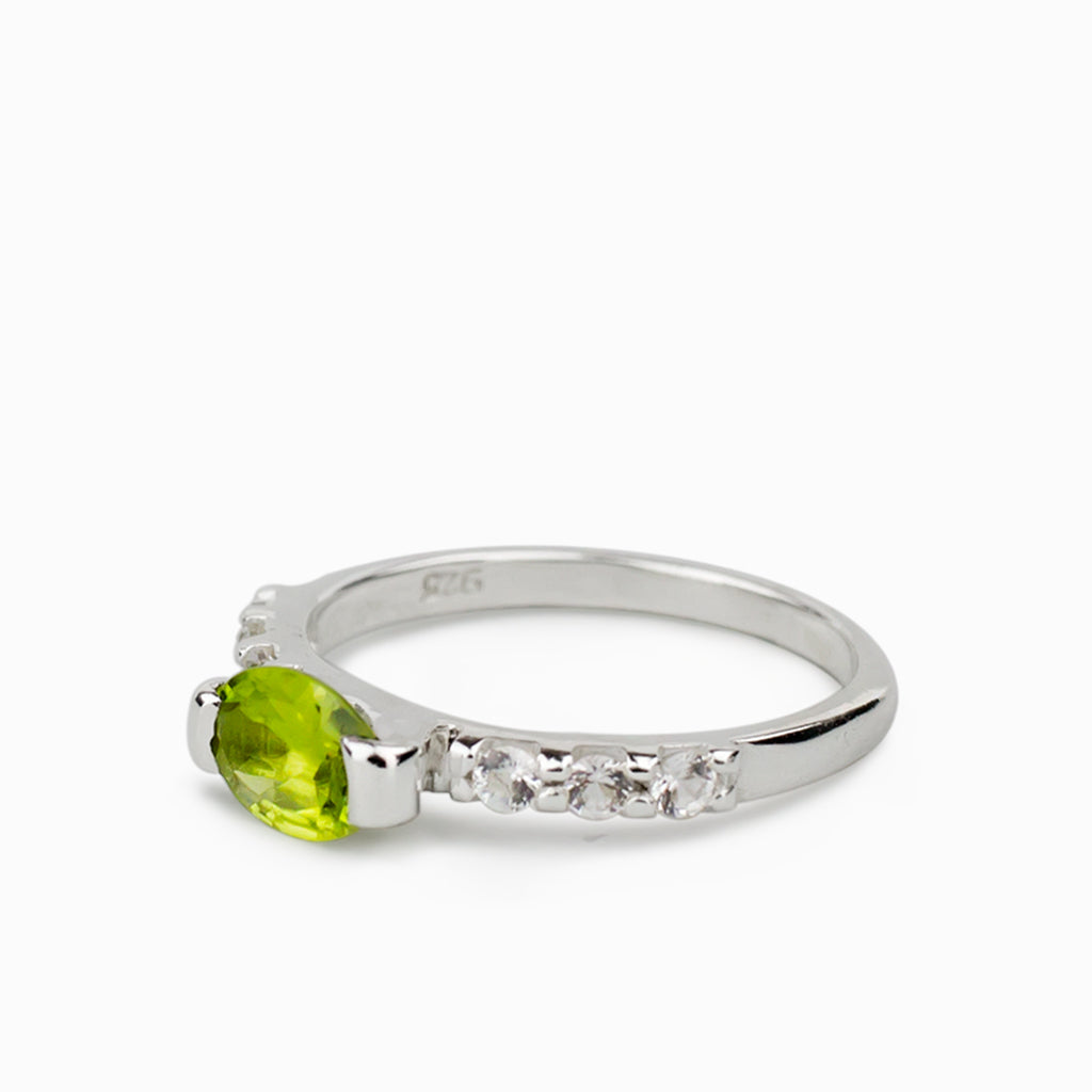 Peridot & White Topaz Ring