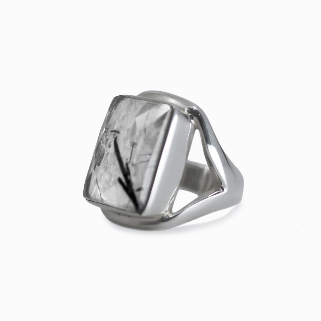 Tourmalinated Quartz ring