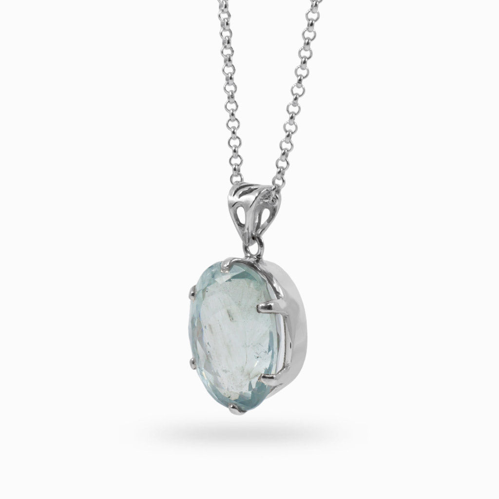 Light blue Oval faceted Aquamarine Necklace
