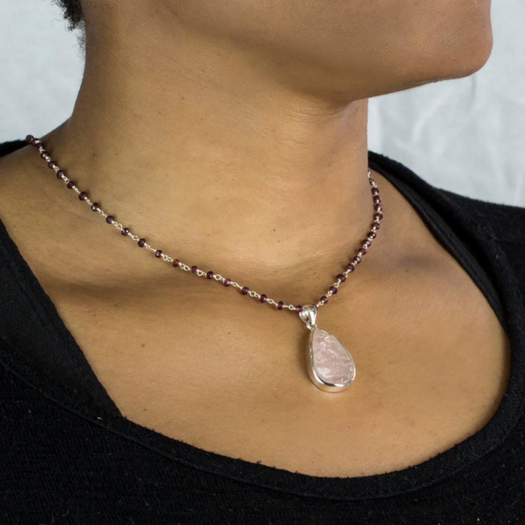 Garnet beaded chain necklace with pendant on Model