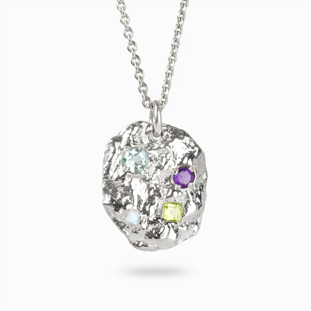 The Edgy Parivaar Pendant