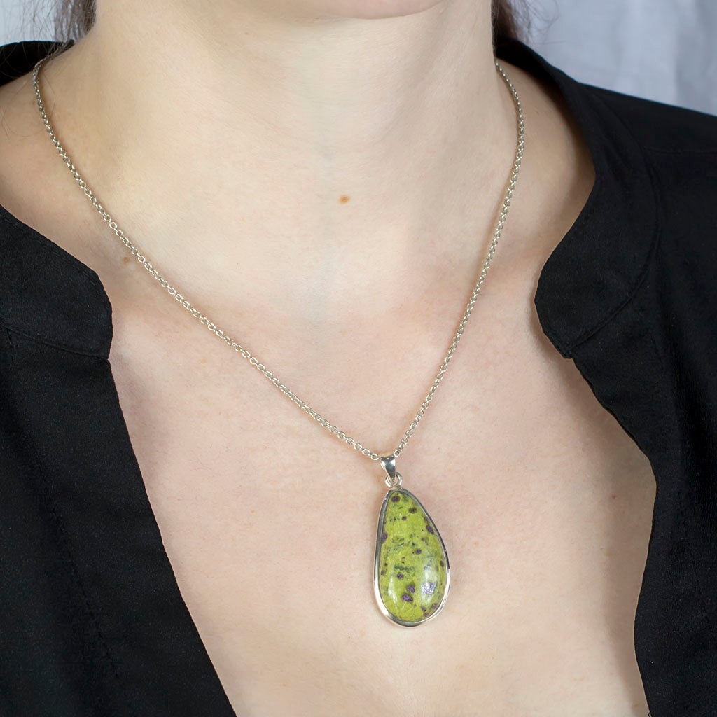 Cab green and purple Serpentine Stichite Necklace on Model
