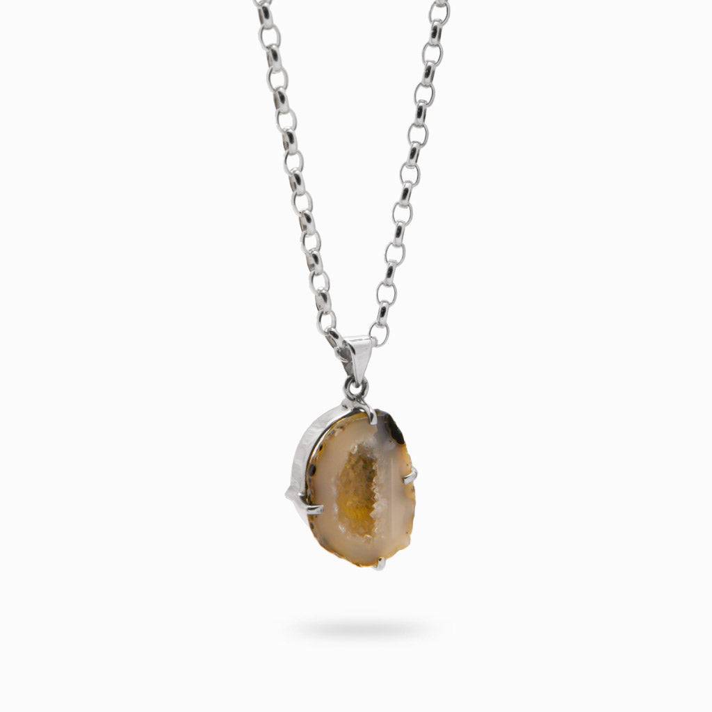 RAW AGATE GEODE NECKLACE