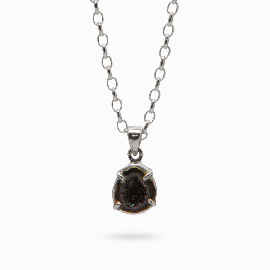 AGATE GEODE NECKLACE