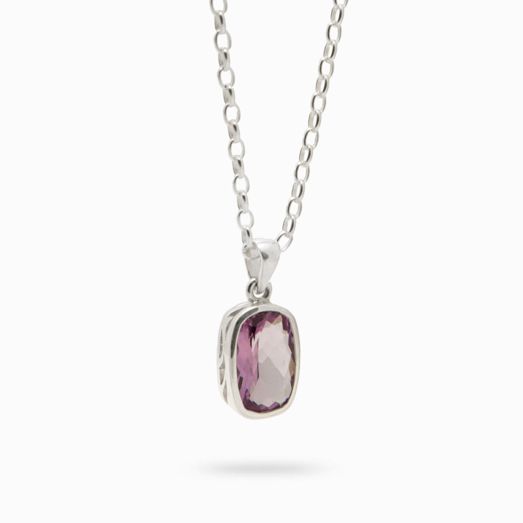 FACETED AMETHYST RECTANGLE BEZEL NECKLACE