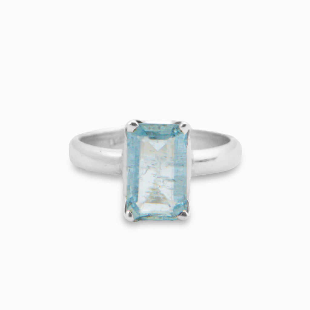 FACETED RECTANGLE AQUAMARINE RING