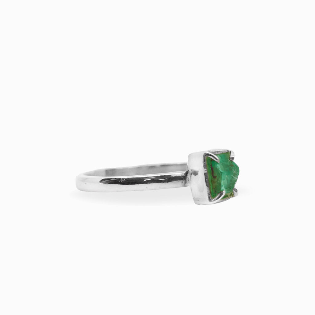 RAW EMERALD RING MADE IN EARTH