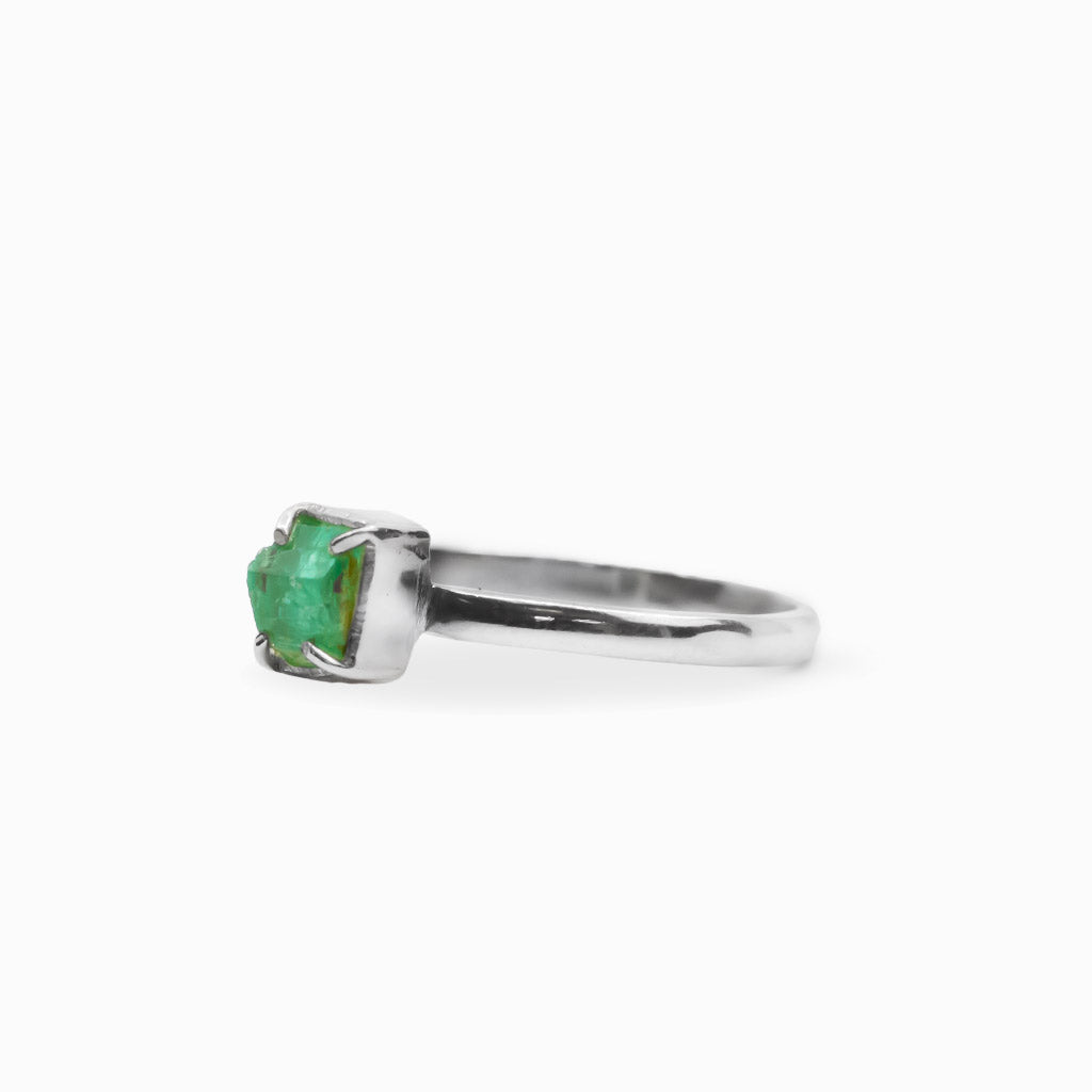 RAW EMERALD RING MADE IN EARTH