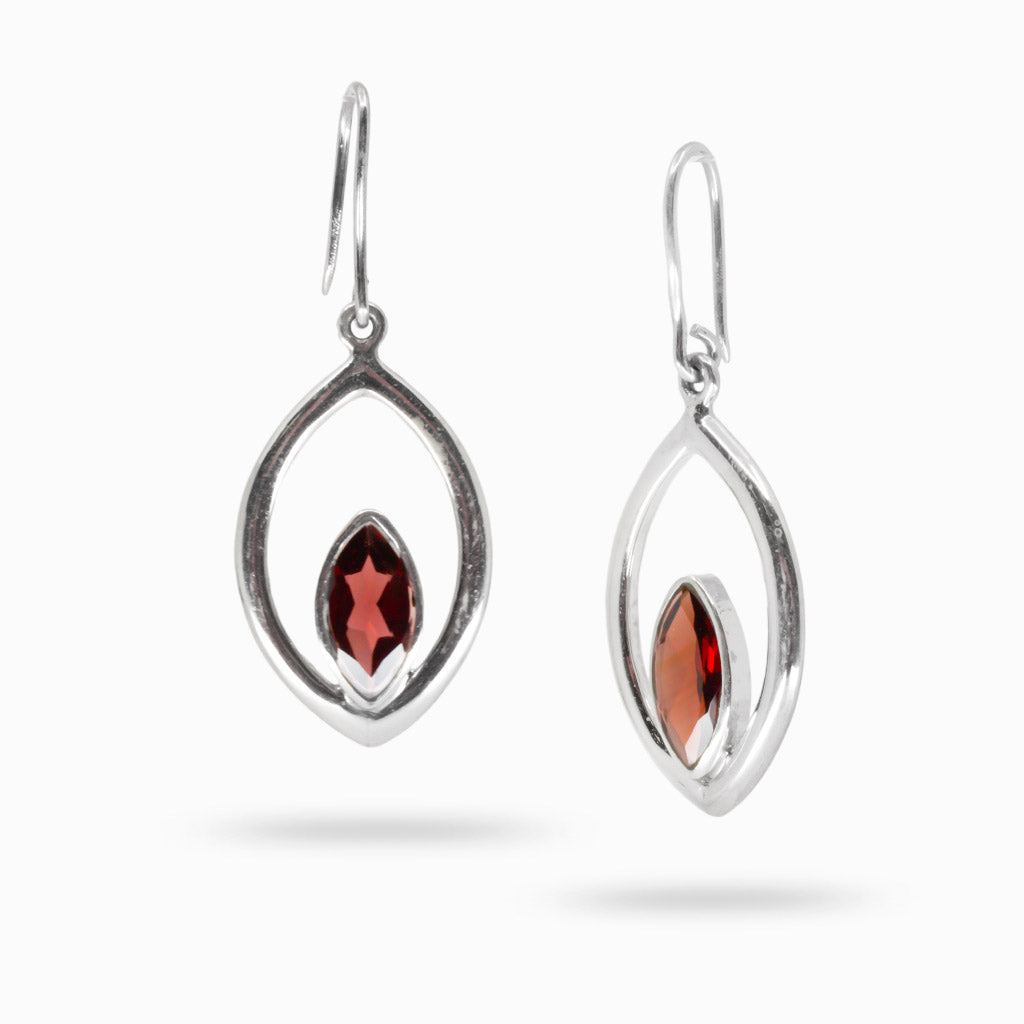 FACETED GARNET DROPS