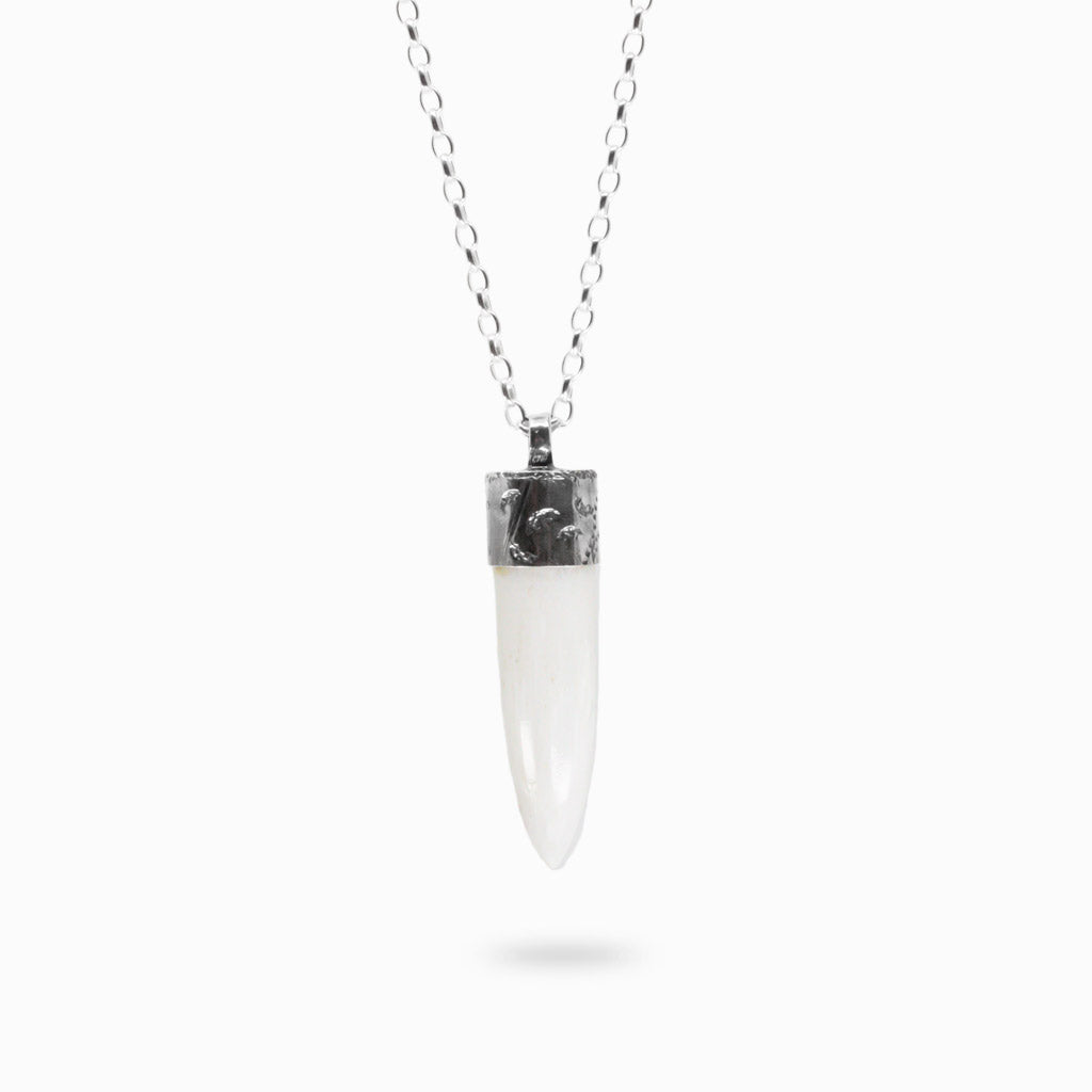 WHITE SCOLECITE NECKLACE