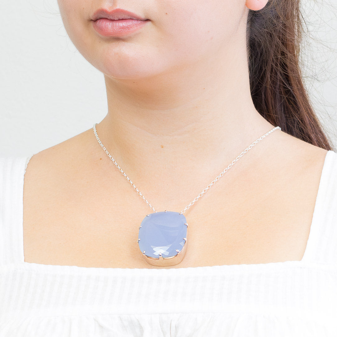 BLUE CHALCEDONY FACETED REC CLAW NECKLACE MADE IN EARTH 