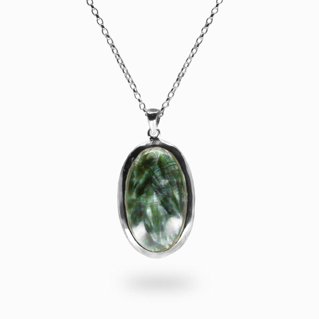 CABOCHON SERAPHINITE OVAL NECKLACE