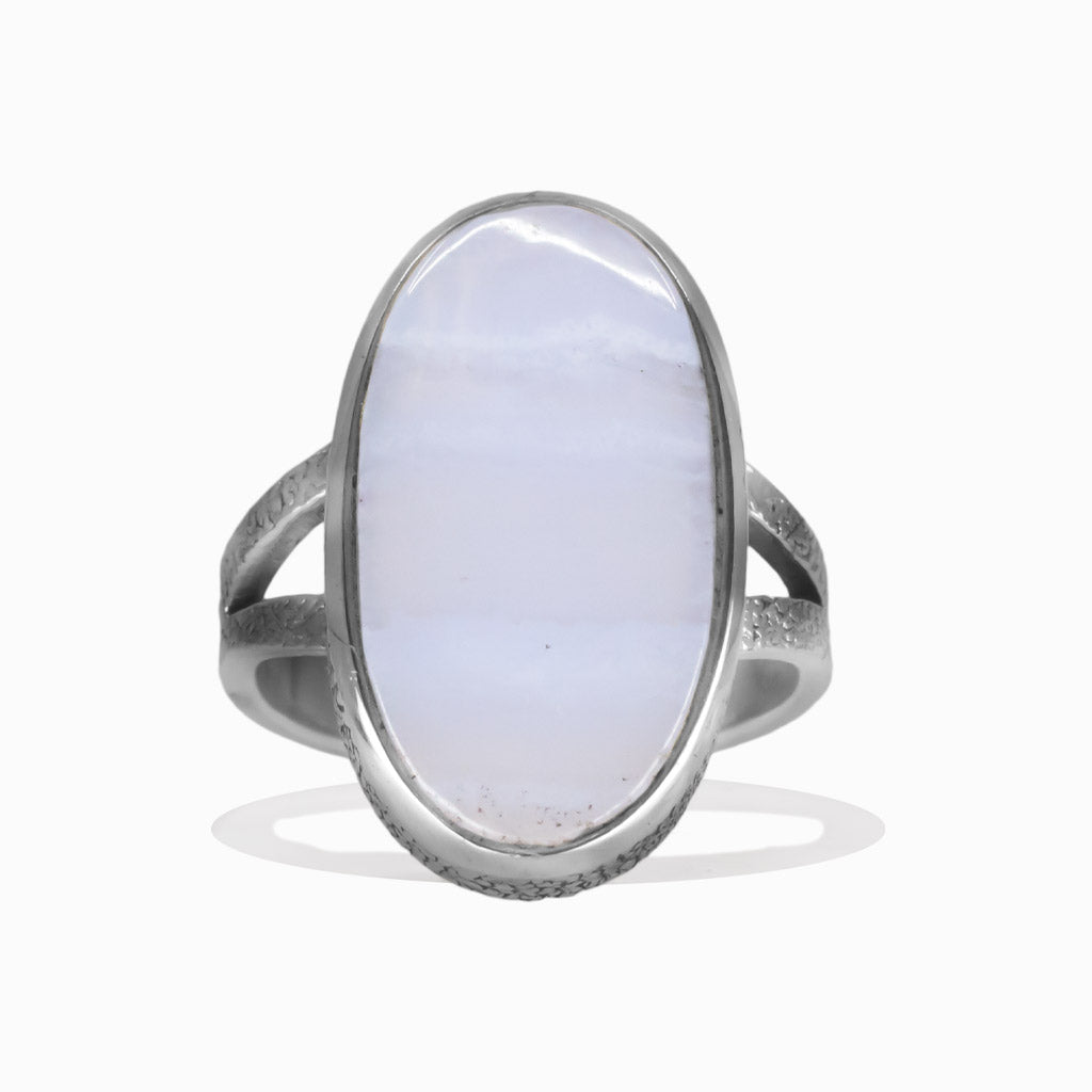 CABOCHON OVAL BLUE LACE AGATE FRONT0-MADE IN EARTH