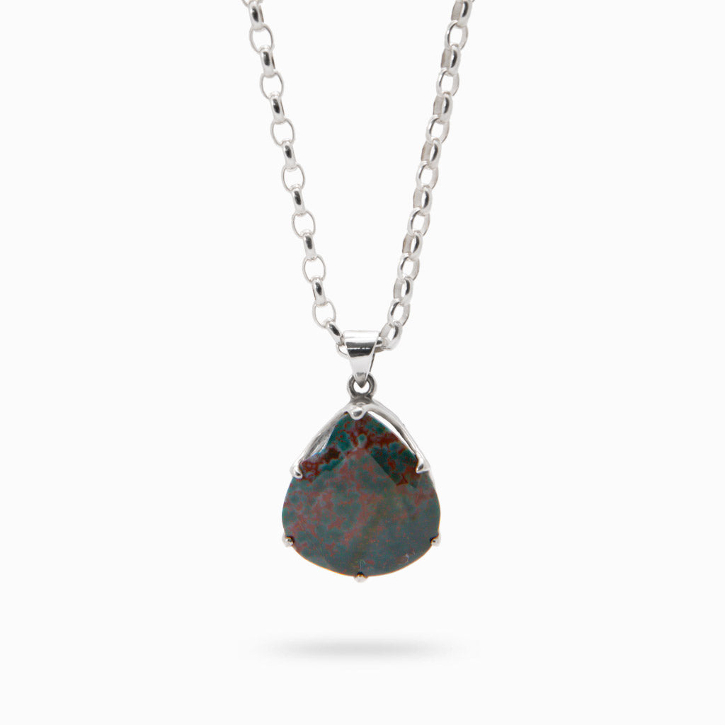 FACETED BLOODSTONE NECKLACE