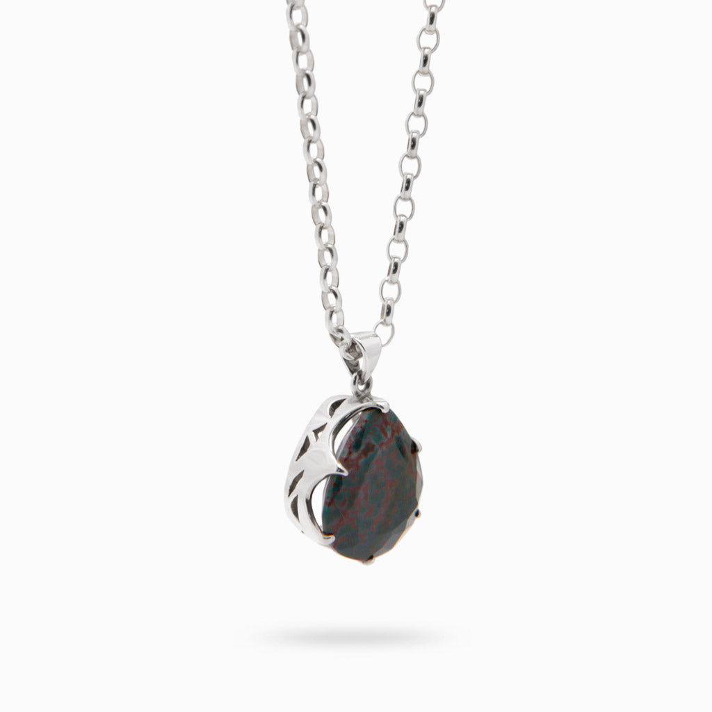 FACETED BLOODSTONE NECKLACE