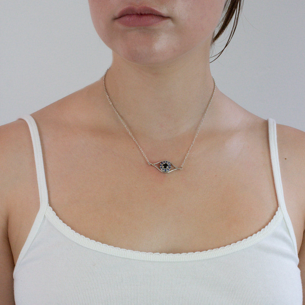 SAPPHIRE AND ONYX NECKLACE ON MODEL