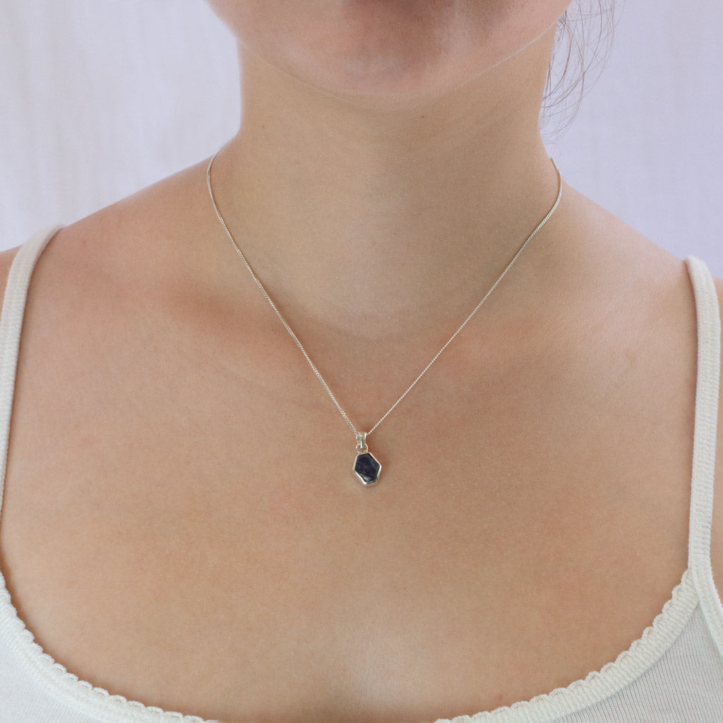 Raw hexagon Sapphire necklace