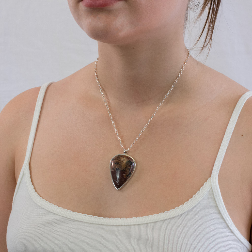 Copper necklace on model