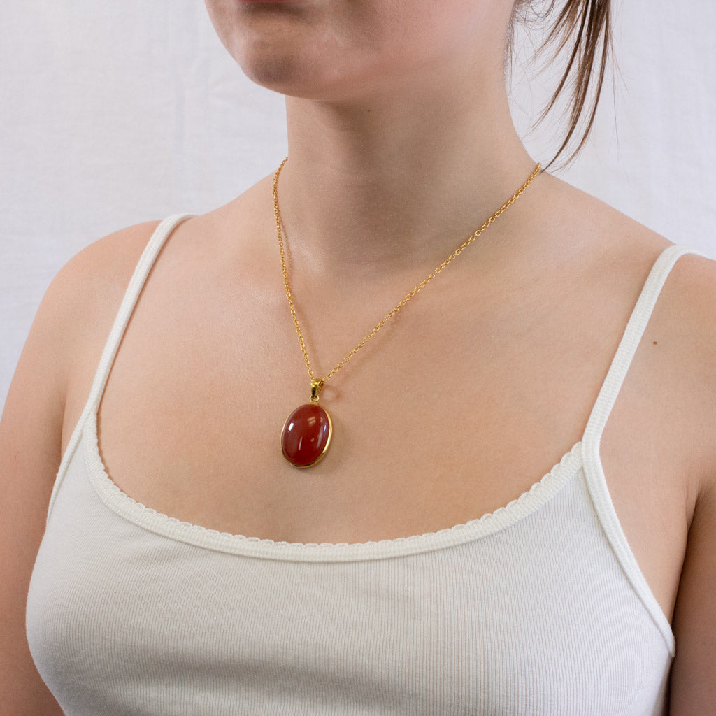 Cabochon Carnelian necklace on model
