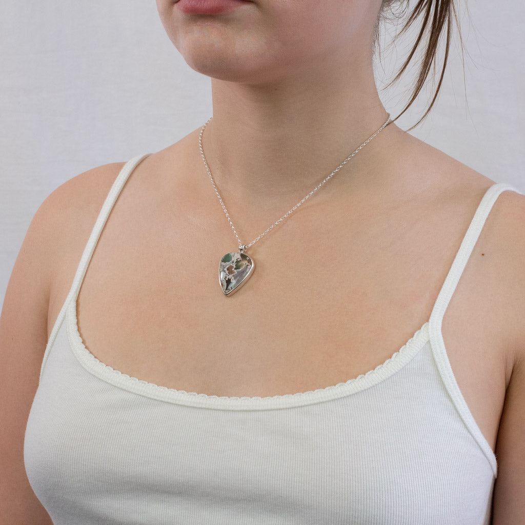 Aquaprase necklace on model