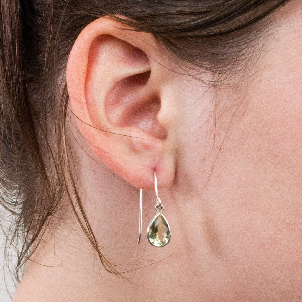 Green Quartz drop earrings on model