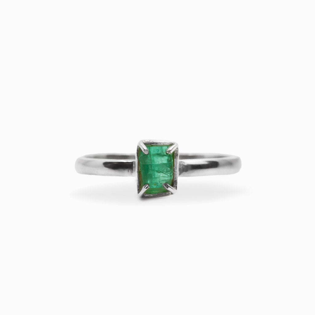 RAW EMERALD RING MADE IN EARTH