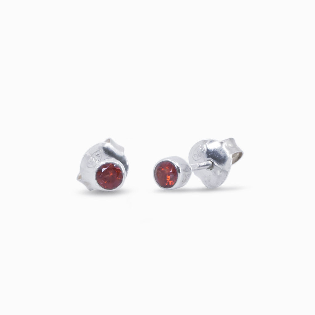 garnet stud earrings