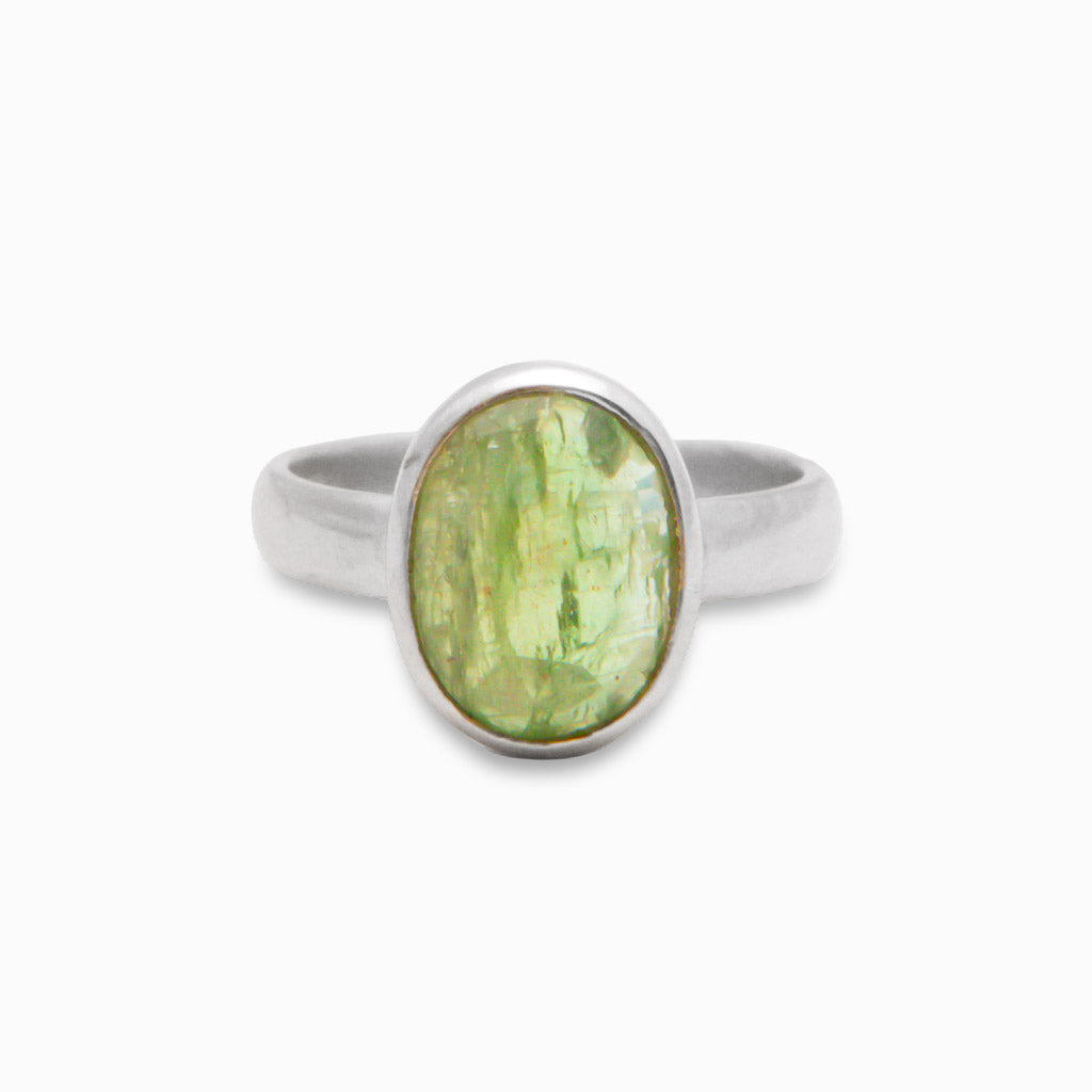 GREEN KYANITE RING